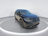 Used 2022 Volkswagen Tiguan SE image 2