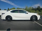 Used 2021 Toyota Camry SE image 2