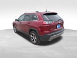 Used 2019 Jeep Cherokee Limited image 3