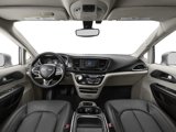 Used 2017 Chrysler Pacifica Limited w/ UConnect Theater Package image 5