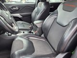 Used 2017 Jeep Cherokee Trailhawk image 3