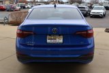 Certified 2022 Volkswagen Jetta SE w/ Panoramic Sunroof Package image 5