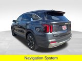 Used 2024 Kia Sorento S image 3