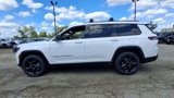 Used 2022 Jeep Grand Cherokee L Laredo image 5