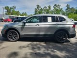 Used 2022 Volkswagen Tiguan SE image 4