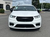 New 2024 Chrysler Pacifica Limited w/ S Appearance Package image 2