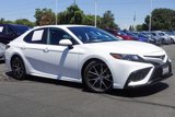 Used 2023 Toyota Camry SE image 2