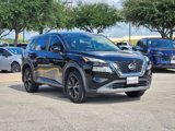 Used 2022 Nissan Rogue SV image 2