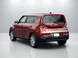 Certified 2022 Kia Soul LX image 5