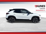 Used 2024 Chevrolet TrailBlazer RS w/ Driver Confidence Package image 3