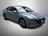 Used 2023 Hyundai Elantra Limited image 3