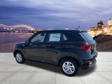 New 2025 Hyundai Venue SE image 3
