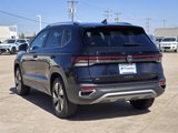 New 2025 Volkswagen Taos SE image 3