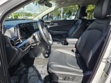 Used 2024 Kia Sportage EX image 4