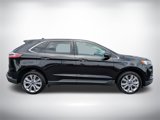 Used 2022 Ford Edge Titanium image 3
