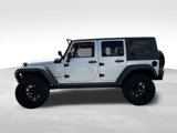 Used 2007 Jeep Wrangler Unlimited Sahara w/ Dual Top Group image 4