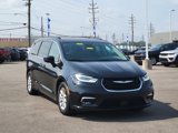 Used 2022 Chrysler Pacifica Touring-L image 3
