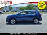 Used 2022 Nissan Rogue Sport SV image 2