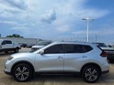 Used 2020 Nissan Rogue SV w/ Sun & Sound Touring Package image 2