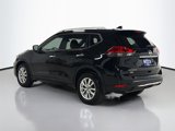 Used 2017 Nissan Rogue SV image 4