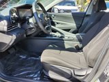 Used 2024 Hyundai Elantra SEL w/ Convenience Package image 5