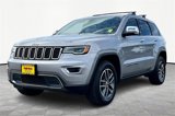 Used 2018 Jeep Grand Cherokee Limited w/ Luxury Group II image 2