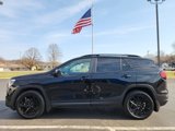Used 2023 GMC Terrain SLE image 2
