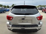 Used 2017 Nissan Pathfinder SV image 3