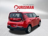 Used 2022 Kia Soul LX image 2