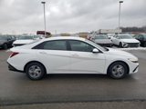New 2025 Hyundai Elantra SE image 4