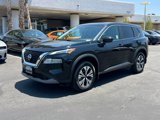 Used 2022 Nissan Rogue SV image 2