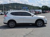 Used 2016 Nissan Rogue SL image 4