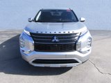 Used 2022 Mitsubishi Outlander SE image 3