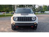 Used 2017 Jeep Renegade Trailhawk image 2