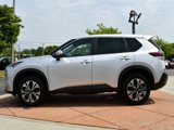 Used 2023 Nissan Rogue SV image 4