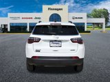 Used 2025 Jeep Compass Latitude image 6