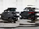 Certified 2021 Porsche Macan image 3