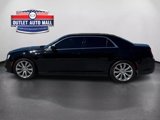 Used 2017 Chrysler 300 Limited image 6