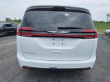 Used 2022 Chrysler Pacifica Touring-L image 4