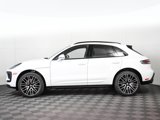 Certified 2025 Porsche Macan image 2