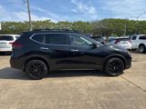 Used 2018 Nissan Rogue SV image 4