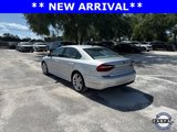 Used 2018 Volkswagen Passat 2.0T R-Line image 3