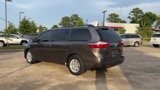 Used 2017 Toyota Sienna XLE image 3