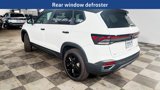 New 2025 Volkswagen Taos SE image 5
