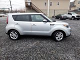 Used 2014 Kia Soul + image 2