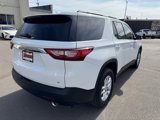 Used 2020 Chevrolet Traverse LT image 3