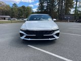 Used 2024 Hyundai Elantra SEL w/ Convenience Package image 3