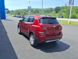Used 2022 Chevrolet Trax LT w/ LT Convenience Package image 4