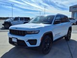 New 2025 Jeep Grand Cherokee Altitude image 3