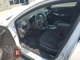 Used 2017 Chevrolet Malibu LT image 5